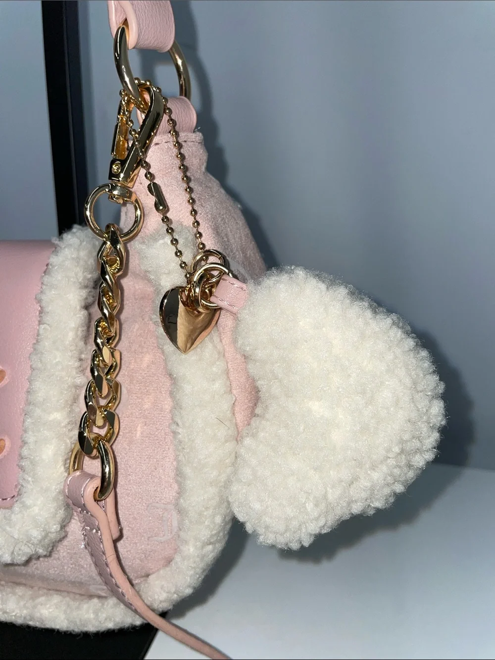 JUICY COUTURE DUSTY BLUSH CRYSTAL SNUGGLE HOBO BAG FTL-08-186